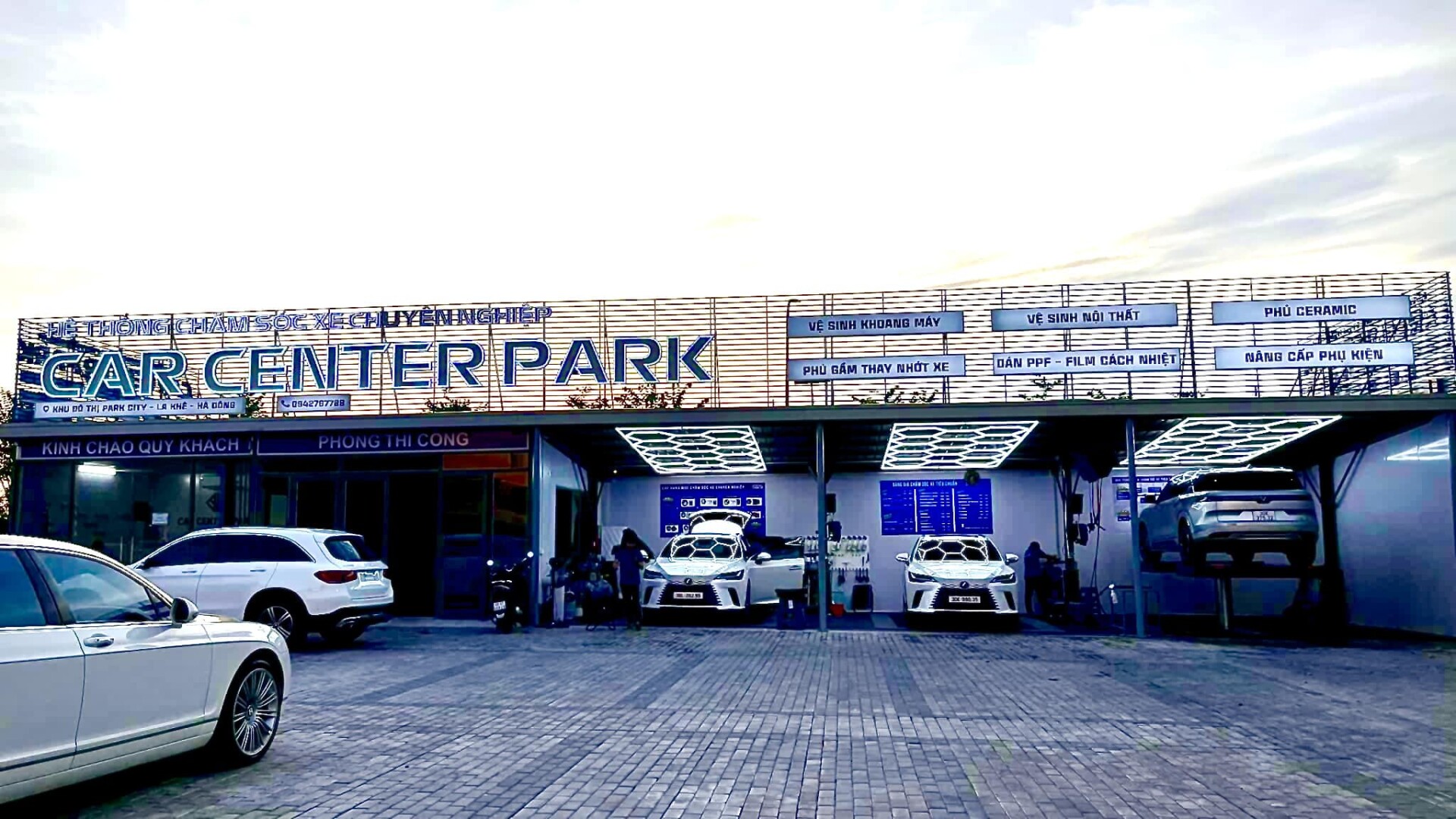 Dán Phim Bảo Vệ Sơn Xe ô Tô Ppf 3m Tại Hà Nội Car Center Park