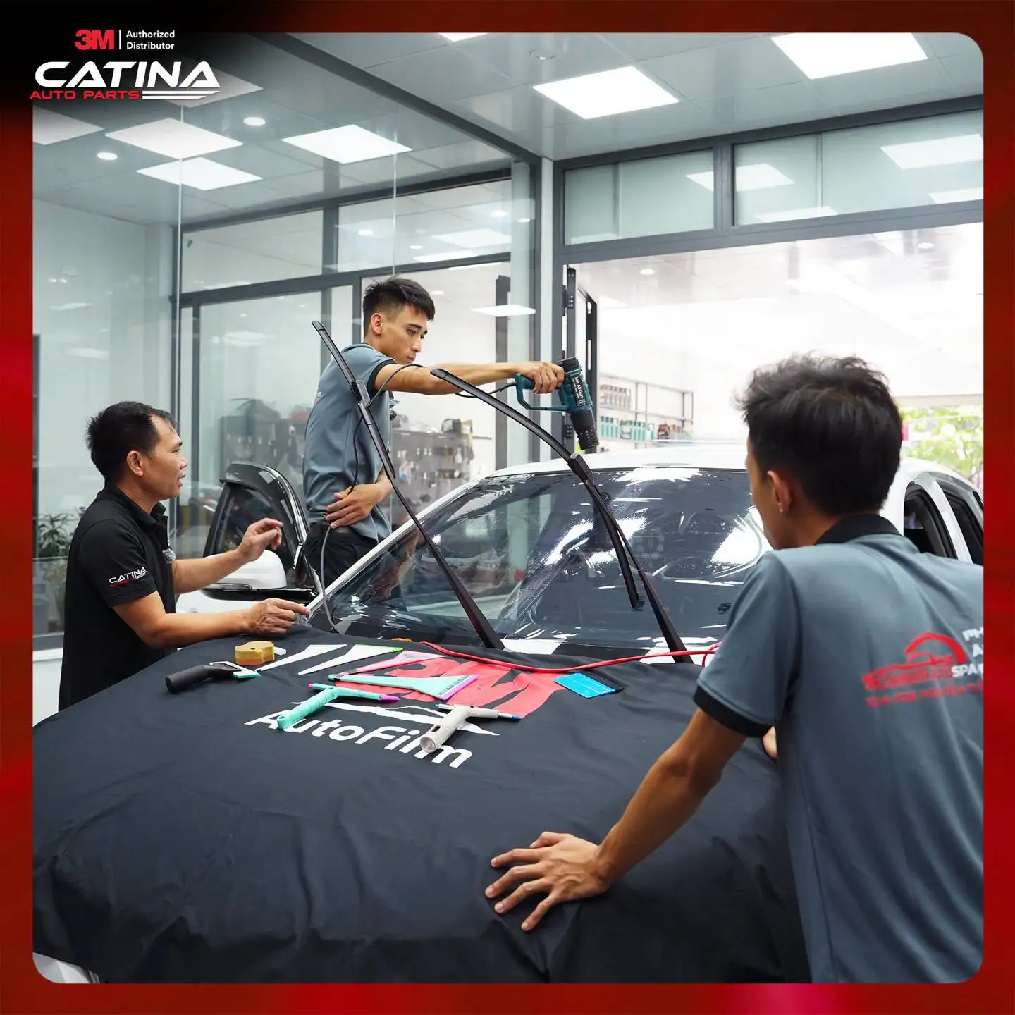 ChuẨn HÓa Thi CÔng 3m Crystalline Blk CÙng Saigon Auto Spa